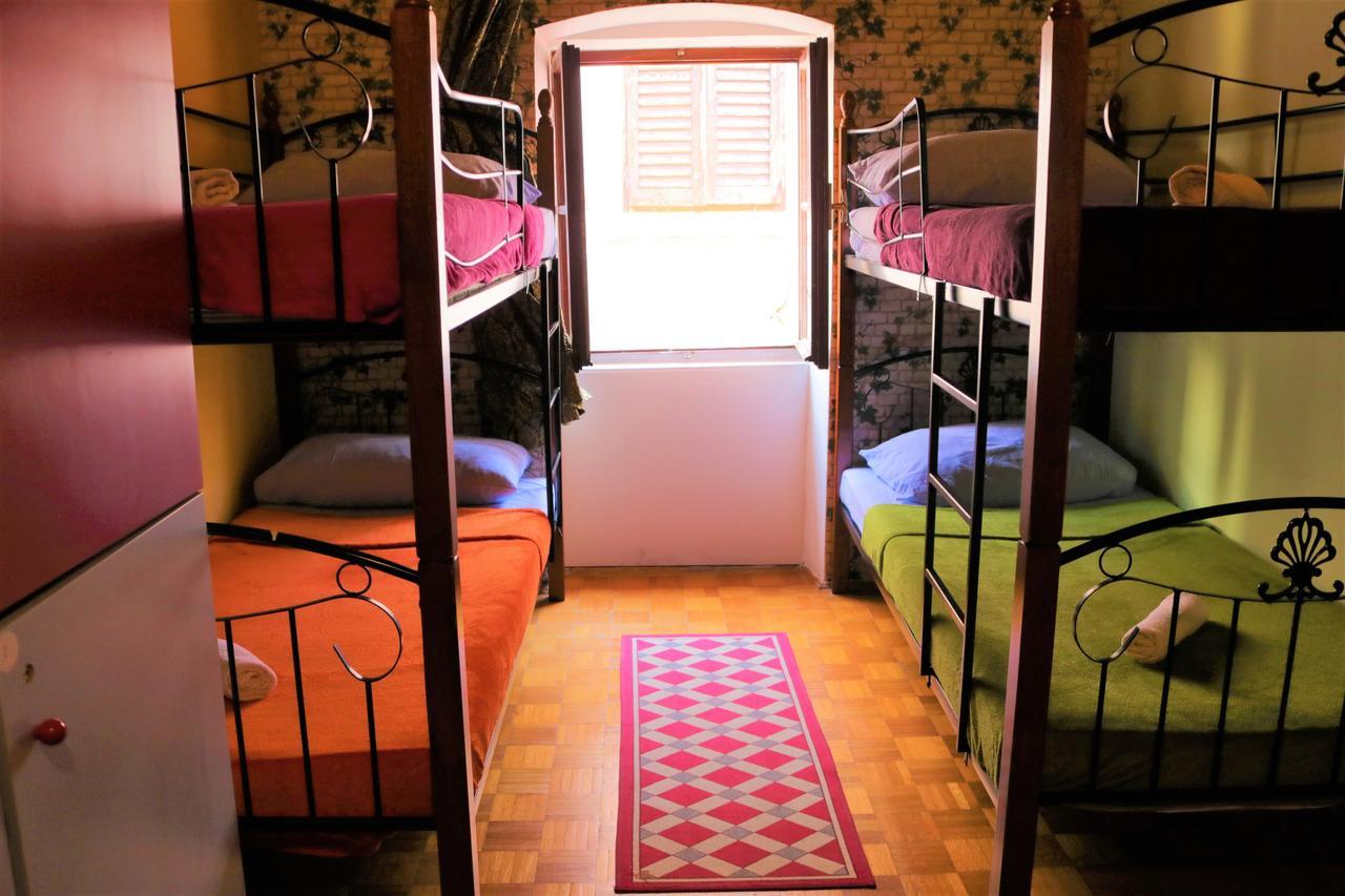 Hostel Alma 2 Poreč Exteriér fotografie